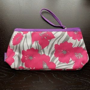 NEW CLINIQUE make-up bag